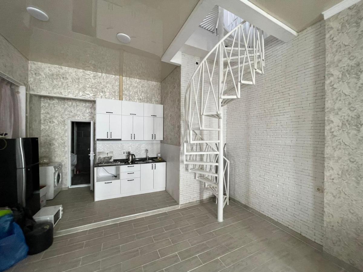 Центр Города Батуми Apartment Rustaveli 13 Extérieur photo