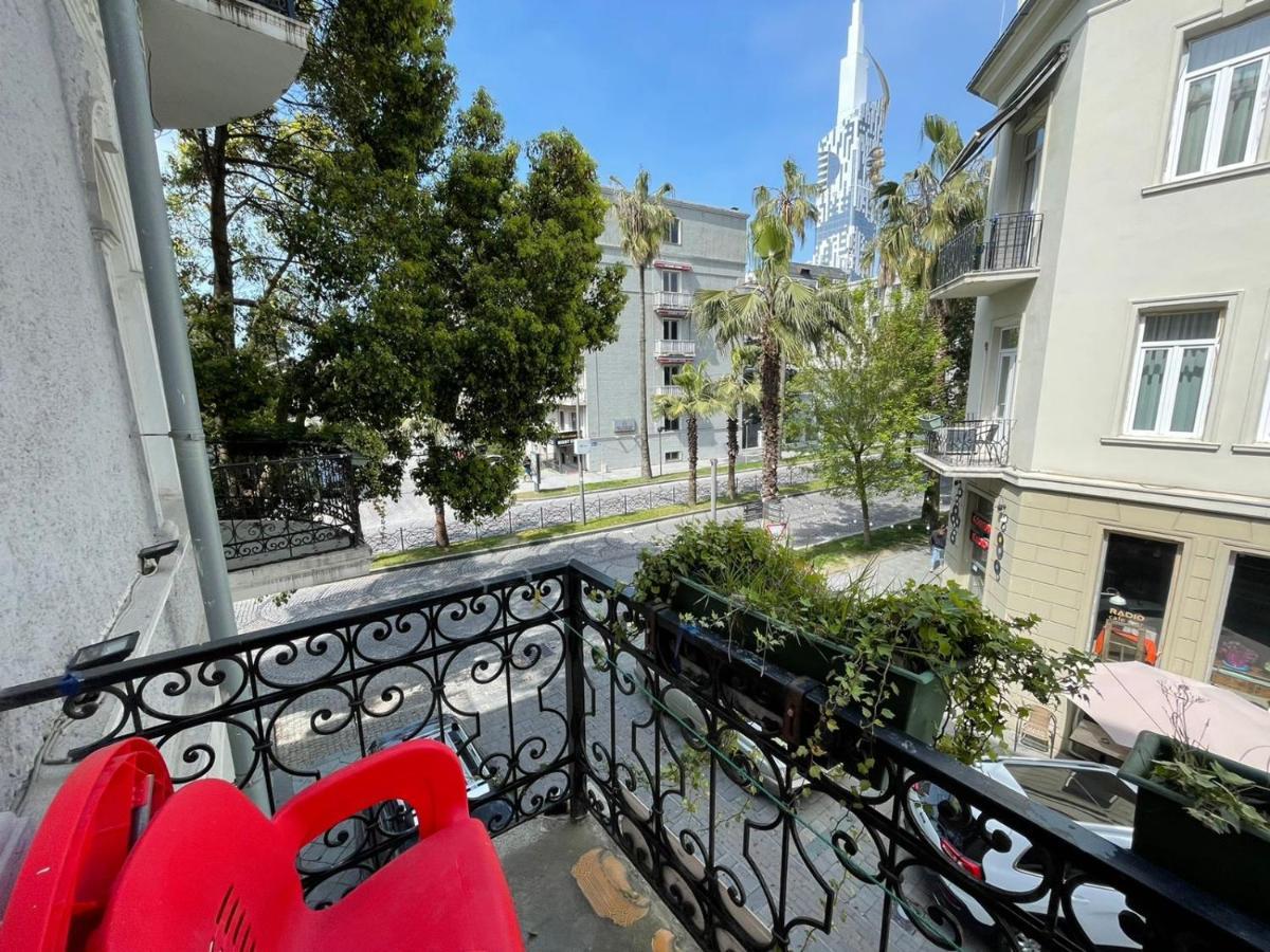 Центр Города Батуми Apartment Rustaveli 13 Extérieur photo