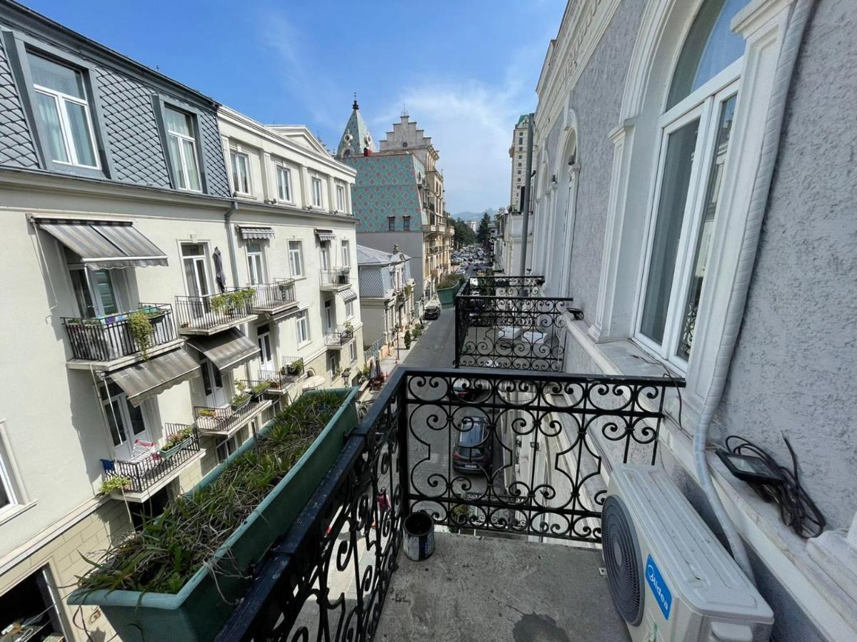Центр Города Батуми Apartment Rustaveli 13 Extérieur photo